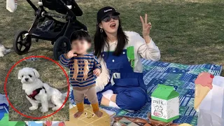 FAMILY PICNIC Baby Alkong enjoys a picnic date with Son Ye-jin while Hyun Bin takes their photo