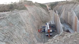 Construção do túnel da Transnordestina na Rodovia CE-153 município de Cedro-CE.