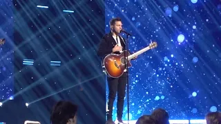 Andy Grammer Sings Don't Give Up on Me Live in Concert