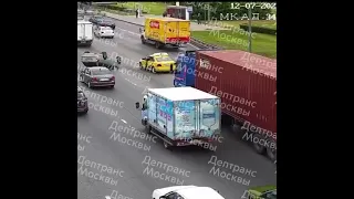 Толчок с переворотом ! 34 км МКАД (внеш.) 12.07.2023 авария сегодня мкад