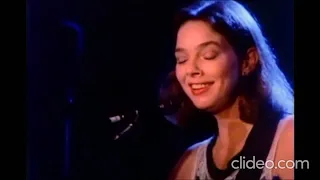 Nanci Griffith - One Fair Summer Evening (Full Show) [1988]