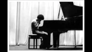 Keith Jarrett at Avery Fisher Hall, N.Y. 1977 "Belonging" Part 3.