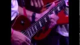 No Te Va Gustar Solo de guitarra despues de Una Triste Melodia (en vivo)