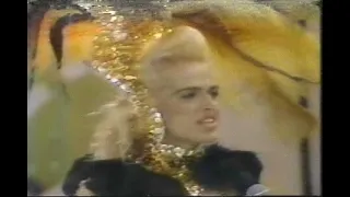 Programa Show de calouros Transformistas 1992 Stefani Muniz dublando Eliana Pitman✔