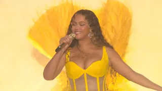 First Look: Beyonce’s performance at Atlantis The Royal’s Grand Reveal weekend