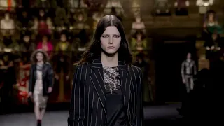 HIGHLIGHTS - LOUIS VUITTON Women's Fall Winter 2020 Fashion Show