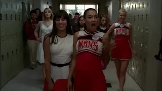 Glee - I Kissed a Girl (Full Performance)