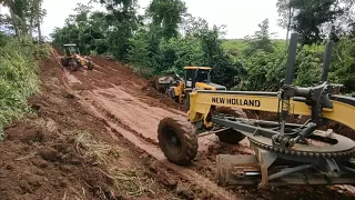 REBAIXE DA ESTRADA E ALARGANDO A ESTRADA COM PÁ CARREGADEIRA JCB 426ZX