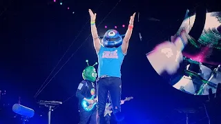 "Infinity Sign/Something Just Like This" -Coldplay Live in Manila 2024 [4K] #ColdplayInPH | trina.ph