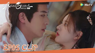 EP05 Clip | Why did they hug each other? | Strim Percuma di WeTV | 国子监来了个女弟子| ENG SUB