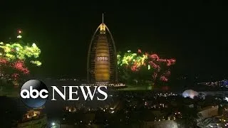 Dubai Celebrates Arrival of 2016