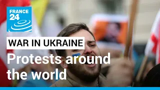 Protesters around the world rally against war in Ukraine, Russia arrests hundreds of demonstrators