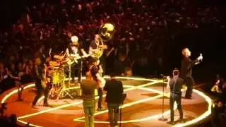 U2 with Jimmy Fallon & The Roots perform Desire, and Angel of Harlem at MSG
