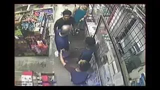 Assault Suspects Caught on Camera     NR15335lp