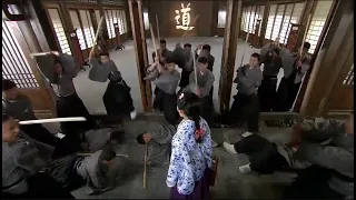 日本武士瞧不起姑娘，怎料姑娘功夫高手，一個打十個虐揍日本武士  ⚔️ 抗日