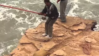 AKHFNIR (Maroc) Pêche des falaises