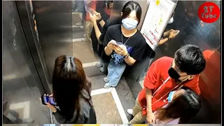 2T Asia Elevator Prank #22 (Eng Sub)