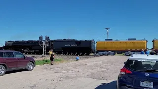 Union Pacific 4014 arriving in Kimball, NE.