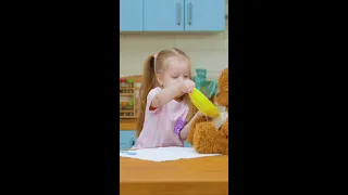 HUNGRY BEAR 🧸 Smart Parenting Gadget #123gofood #parenting #hacks