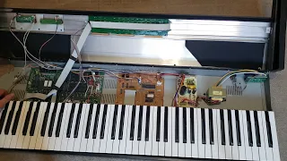Kurzweil K1000SE: Quick Look Inside a K1000 Synth