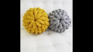 Hand knit a chunky knit Merino wool pillow with BeCozi