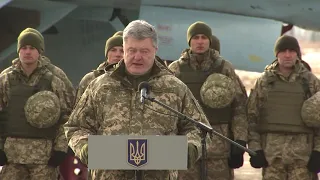 Президент: Українські десантники передислоковуються на найбільш небезпечні напрямки