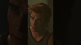 KJ Apa Gay Kiss 🏳️‍🌈