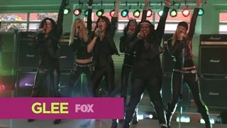 GLEE - Full Performance of ''Start Me Up/Livin' on a Prayer '' from "Never Been Kissed"