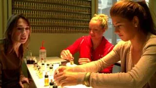 Bethanie Mattek-Sands & Sorana Cirstea create perfumes at Musée du Parfum