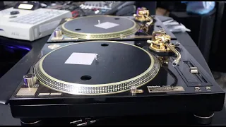 (Technics 1200 GLD Gold Limited)The Most Expensive DJ Turntables!! The Rolls-Royce Of Turntables !!
