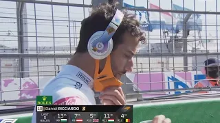 🇦🇺 Daniel Ricciardo vibing to Super Max on Dutch GP 🇳🇱