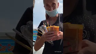 Homeless Lady Selling Pens Got a Gift To Change Her Life