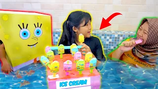 PENJUAL ES KRIM SPONGEBOB DI KOLAM RENANG MINI !! RERE CHANNEL