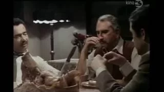 Vladimír Menšík ve z filmu Skandál v Gri Gri baru (1978)
