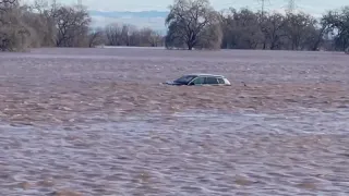 Winter storm brings flooding, heavy snow to parts of California