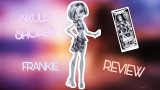 Monster High | Black & White Frankie Stein Skull Shores Doll Review 🖤🩶🤍