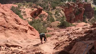 Sedona, Arizona, Boynton Canyon, searching ruins and caves 9