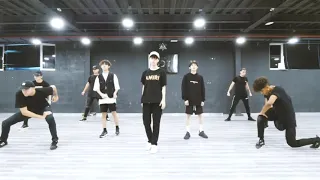 TFBOYS - "Lần Đầu Tỏ Tình"《第一次告白》DANCE PRACTICE