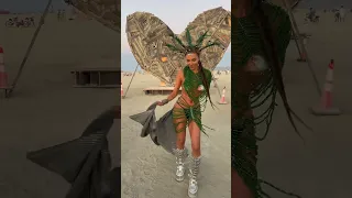 Dusty Vibes ⚡️❤️‍🔥 #burningman #technoparty #dancing #rave #weekend 🎥 @carolinaminchetti