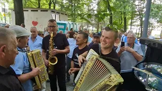 2 czerwca 2024 z dedykacją dla wszystkich tańczących par!