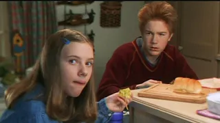 Scarlett Johansson Home Alone 3 (1997) Clip 3