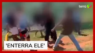 Vídeos mostram pais incitando briga generalizada de alunos em frente a escola no DF