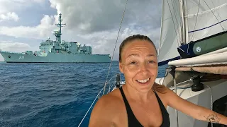 On S’ÉCHAPPE de la GARDE CÔTIÈRE – L’ARMÉE débarque !! / Sailing Atypic S3 • E82