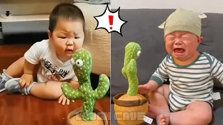Funny Moment Baby Play Dancing Cactus Toy Reaction