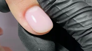 Demonstrație. Ojă semipermanentă cu rubber cover / semi-permanent Nail polish