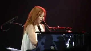Tori Amos - Space Dog - Live in Concert at Bonnaroo 2010