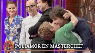 MOMENTAZO POLIAMOR ¡Besos entre todos! | MasterChef Celebrity 4