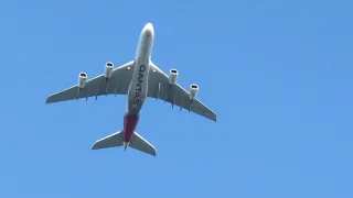 Extremely Fast Qantas A380 Flying Overhead!