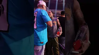 Boxer Gervanta Tank Davis, Almost Gets Choked Out By Malow Mac Ringside At The Andy Ruiz Fight.