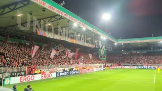 31.01.2023 1.FC Union Berlin - VfL Wolfsburg Pyro Spieler Trainer kommen und sie gehen